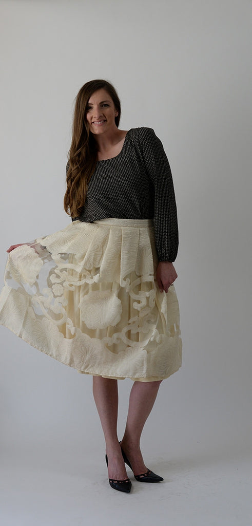 Teardrop Flyaway Blouse